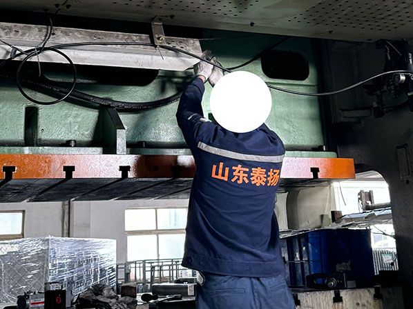 过载泵更换